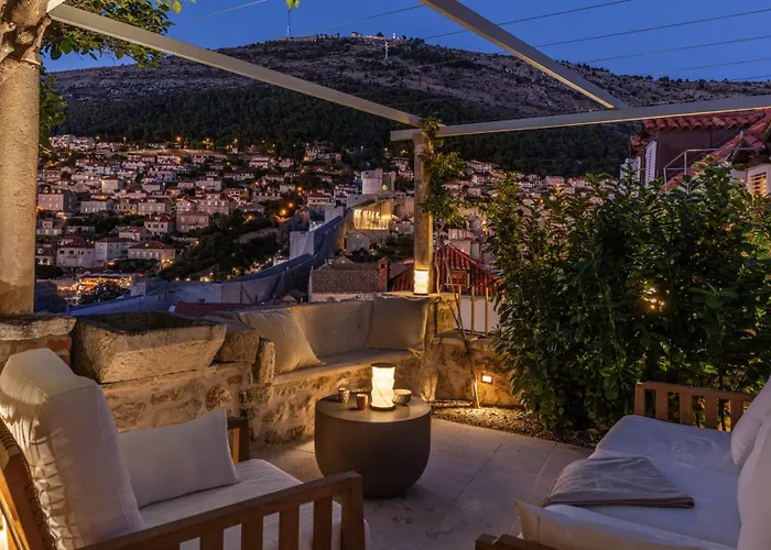 Nerolika - Magnificent Terrace House By Irundo Casa de Férias Dubrovnik