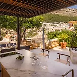Nerolika - Magnificent Terrace House By Irundo دوبروفينك