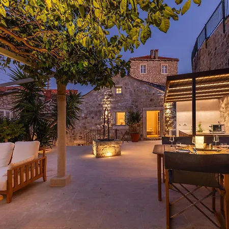 Tatil Evi Nerolika - Magnificent Terrace House By Irundo Dubrovnik